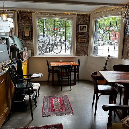 Nine-T-Teen Bed And Boutique Amsterdam Ngoại thất bức ảnh