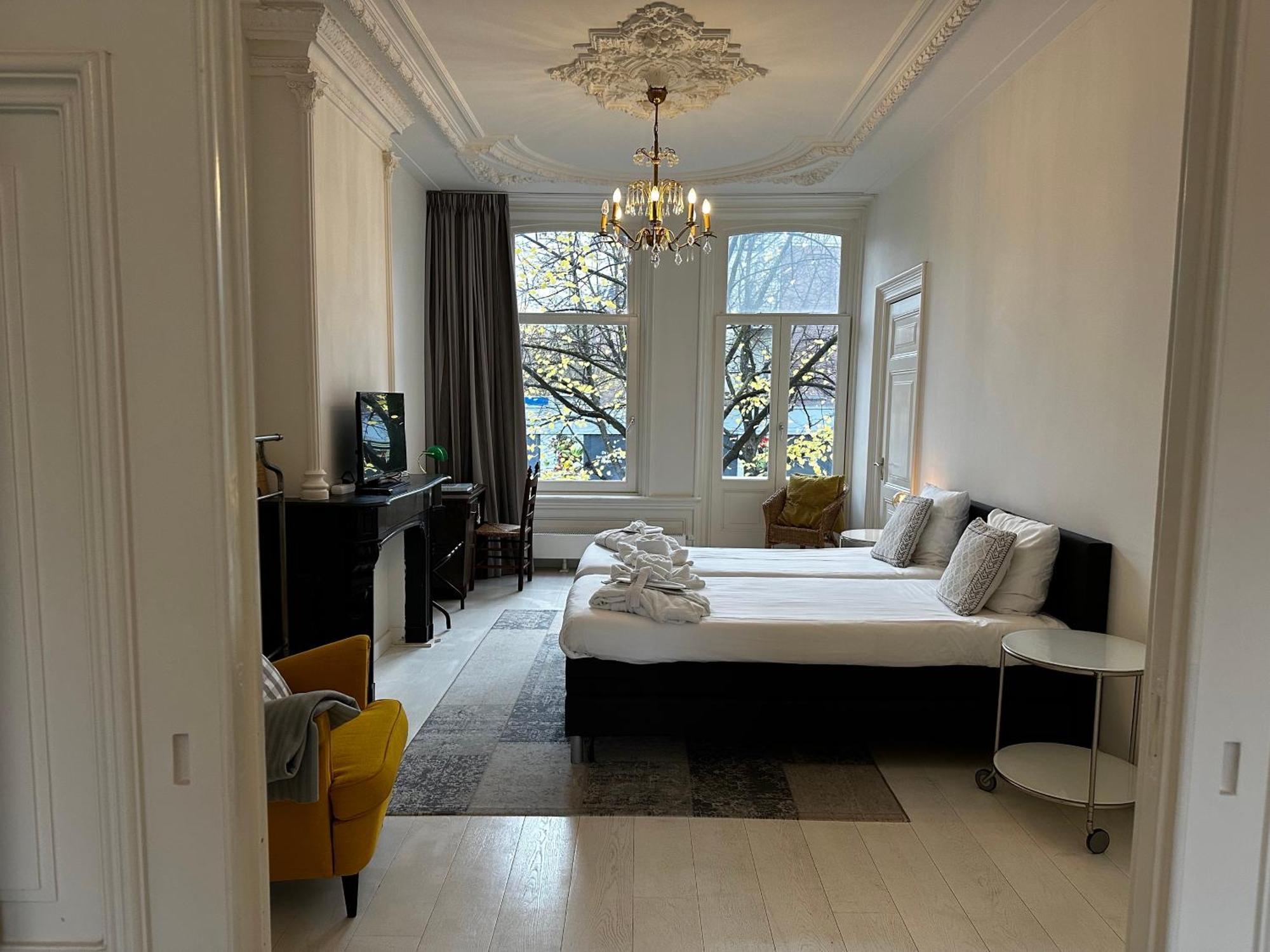 Nine-T-Teen Bed And Boutique Amsterdam Ngoại thất bức ảnh